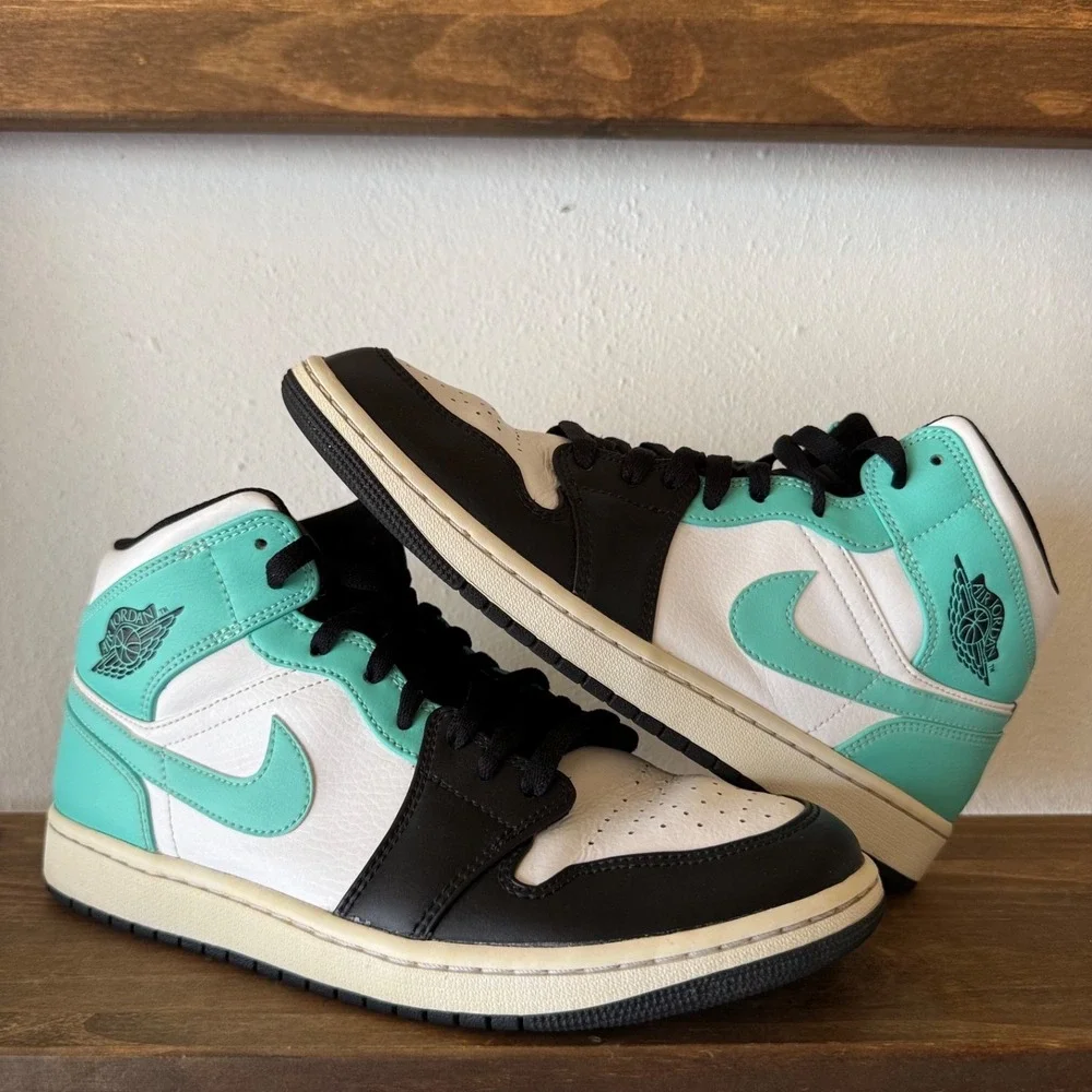 Nike Air Jordan 1 Mid Tropical Twist Sneakers Mens Size 10.5 554724-132